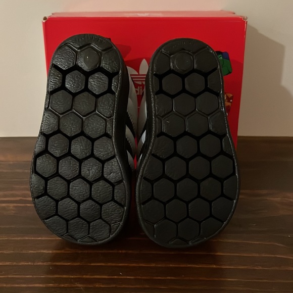 Adidas Superstar 360 Marvel Black Panther - Picture 3 of 4